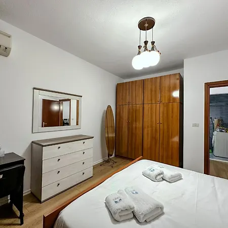 Apartment Blloku's Urban 2br-retreat: Steps From Bars, Cafes, And Shopping