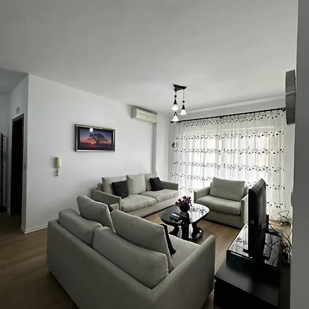 Apartment Blloku's Urban 2br-retreat: Steps From Bars, Cafes, And Shopping *