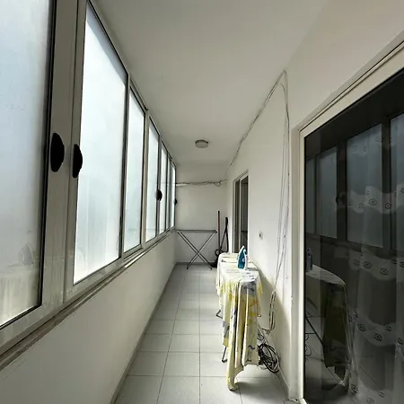 Blloku's Urban 2br-retreat: Steps From Bars, Cafes, And Shopping Apartment