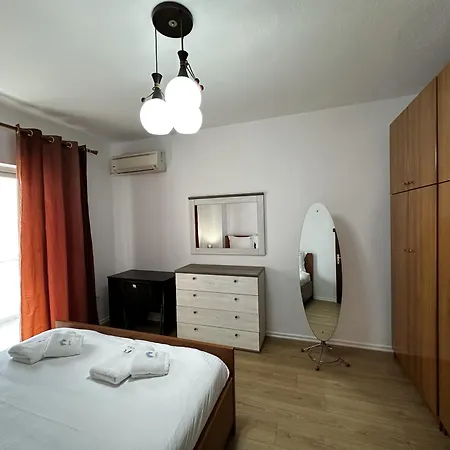 Apartment Blloku's Urban 2br-retreat: Steps From Bars, Cafes, And Shopping *